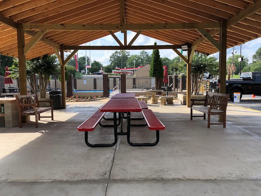 Red Roof Inn Plus+ Birmingham East - Irondale/Airport מראה חיצוני תמונה