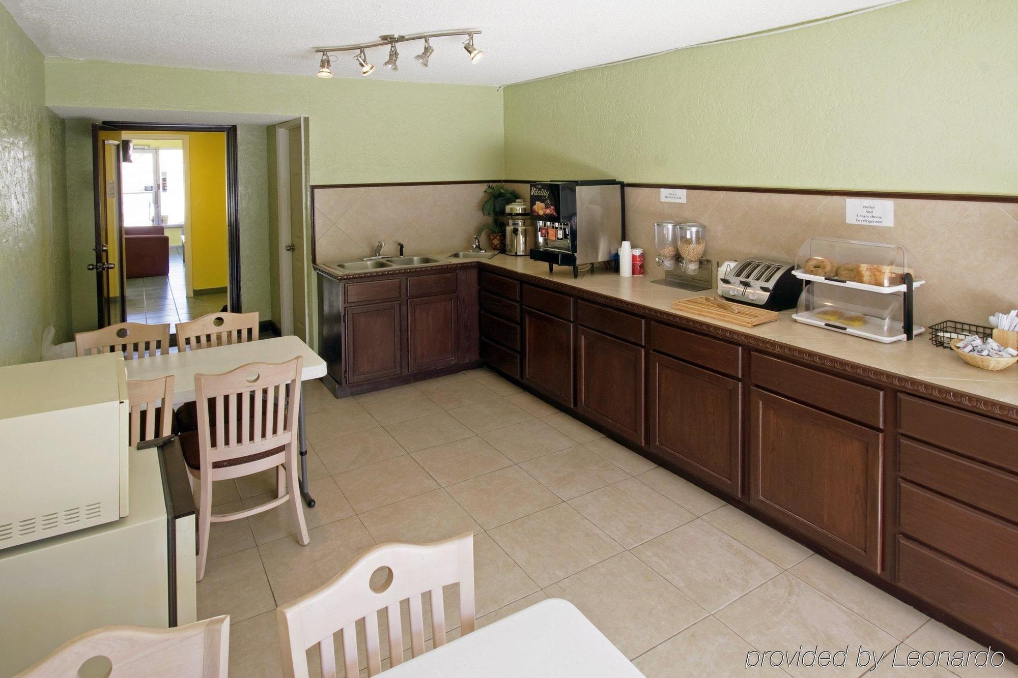 Red Roof Inn Plus+ Birmingham East - Irondale/Airport מראה חיצוני תמונה