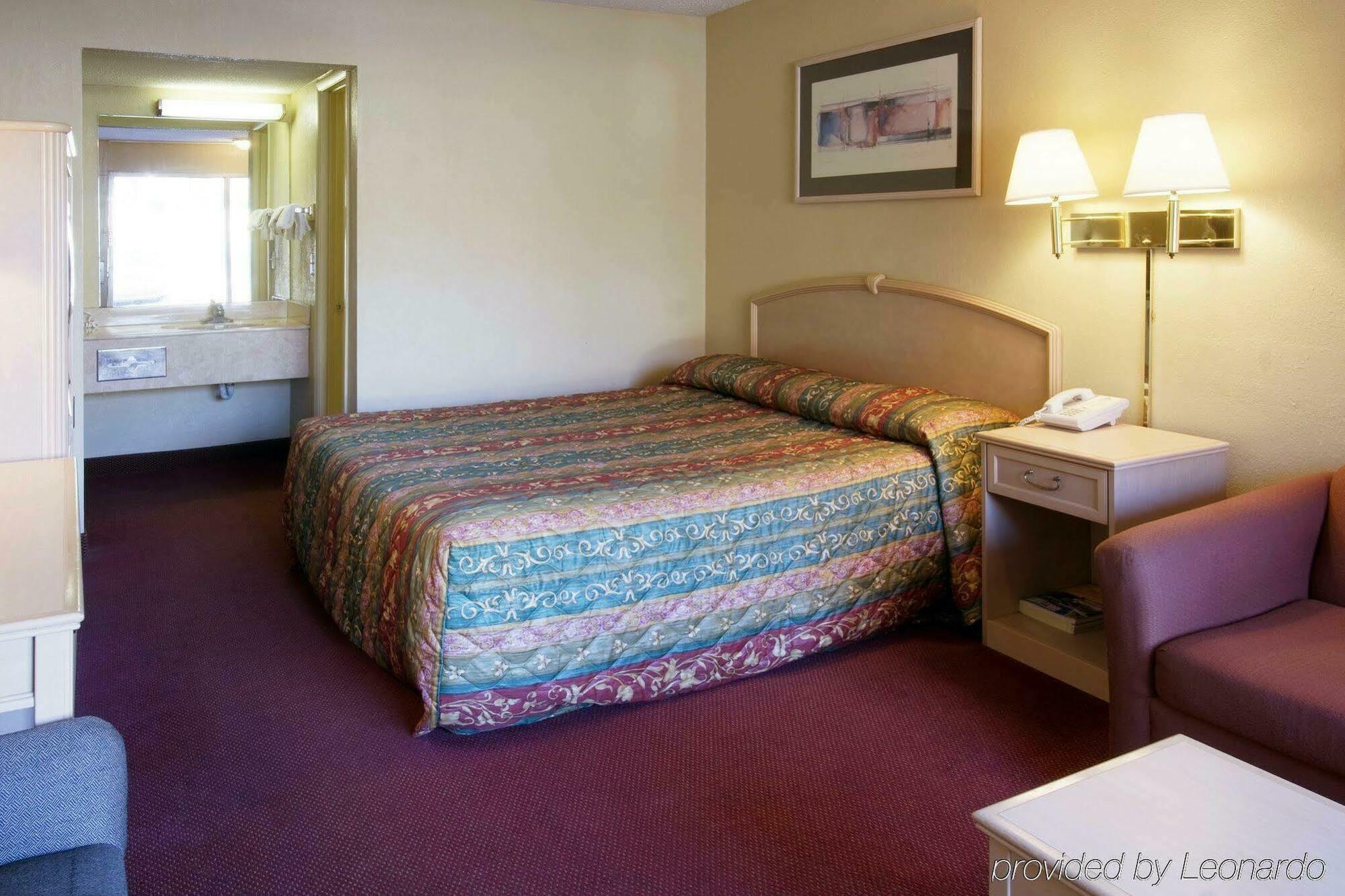 Red Roof Inn Plus+ Birmingham East - Irondale/Airport מראה חיצוני תמונה